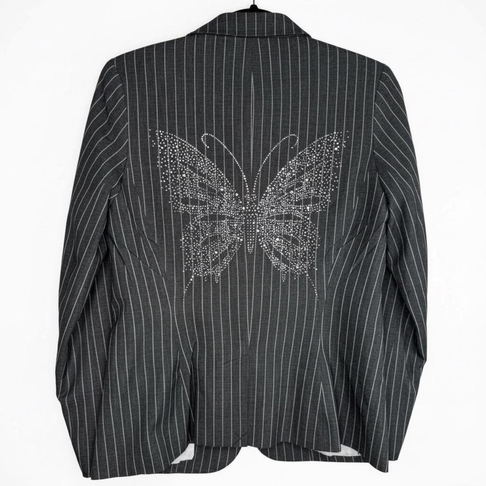 HipChik Couture Grey Pinestriped Women’s Size 6 Blazer Rhinestone Butterfly‎